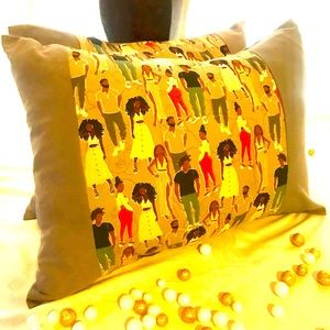 Fluffy pillows 18 in wide